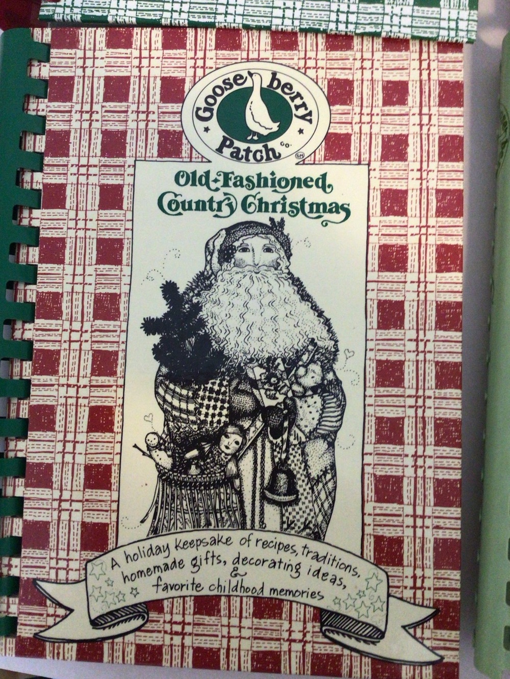 Lot of 5 Gooseberry Patch Christmas Books Merry, Farmhouse, Old-Fashioned, Cozy - Picture 4 of 6